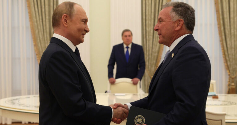 big_putin_uitkof_-_prezidentstvo_na_rusia