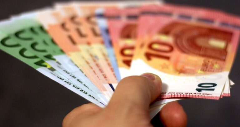 big_banknoti_evro_Pixabay