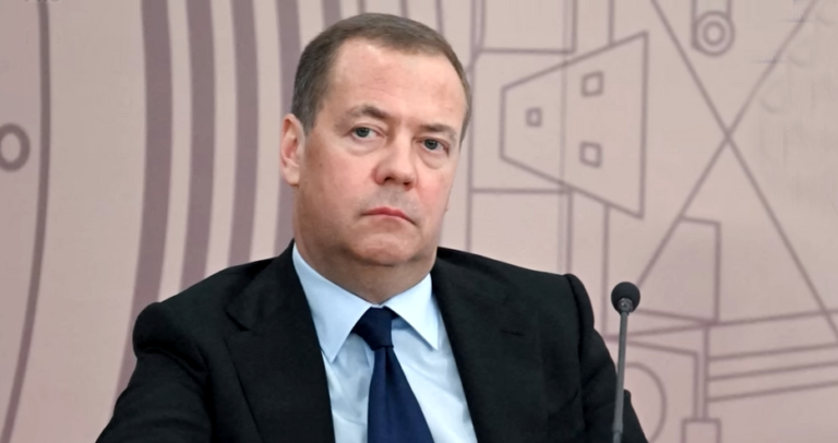 big_big_Medvedev_Utube