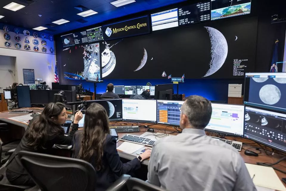 nasa-moon-01
